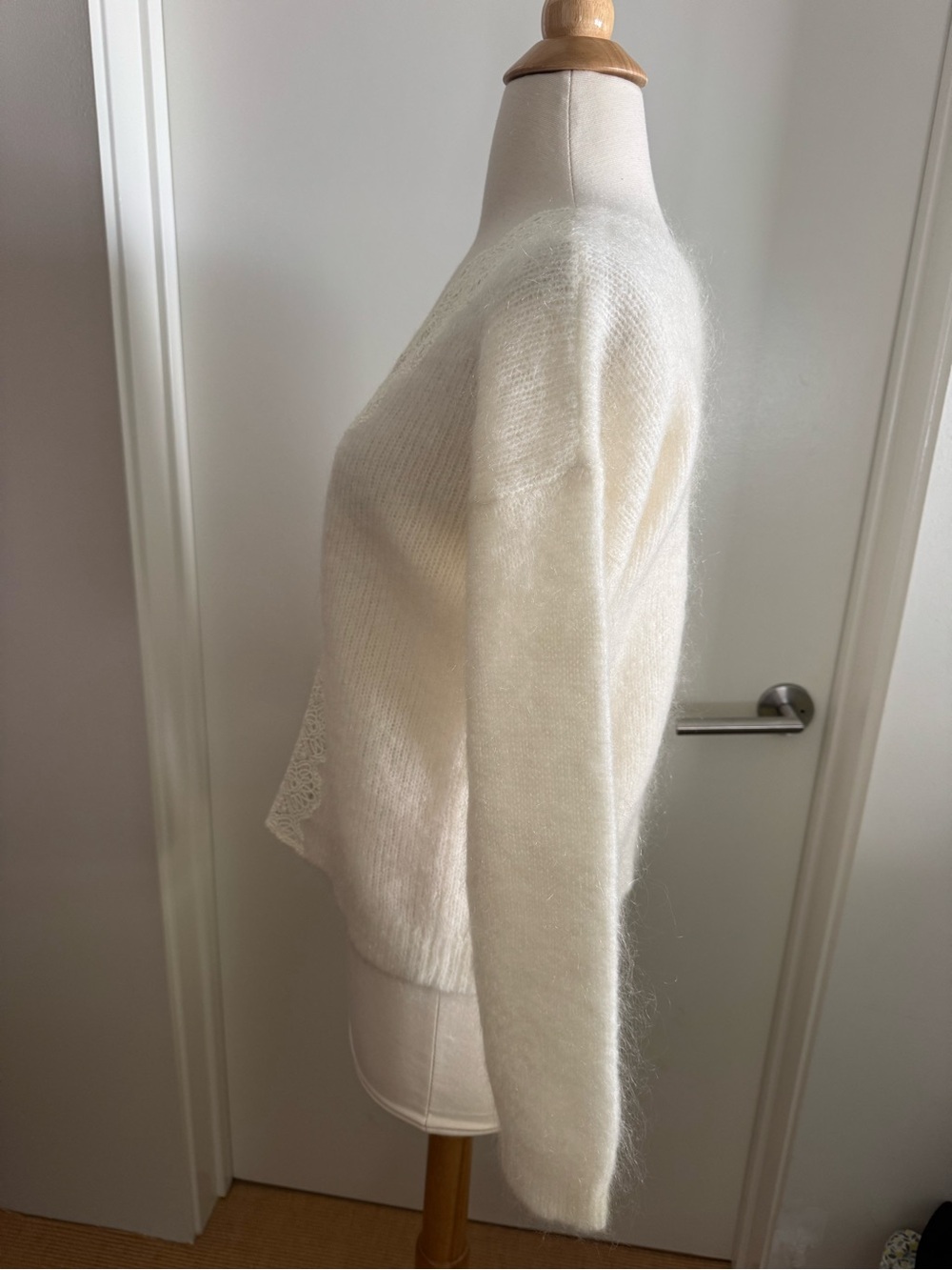 Sezane Cream Lace-Trim V-Neck Cardigan - Picture 2 of 8